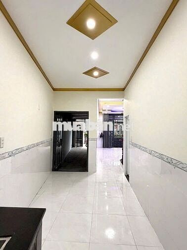 Bán căn nhà đẹp 1trệt 1lầu ở ngay trung tâm trảng bàng 1tỷ050 Sẵn Sổ
