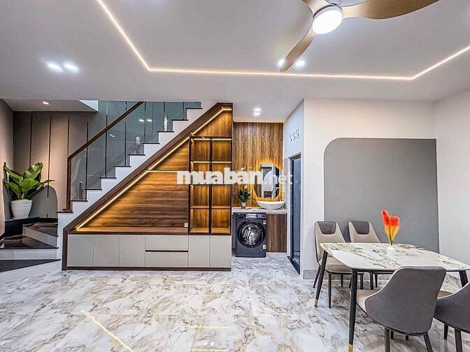 NHÀ LẦU 3 PN FULL NỘI THẤT HẺM 102 ĐƯỜNG LÊ ANH XUÂN