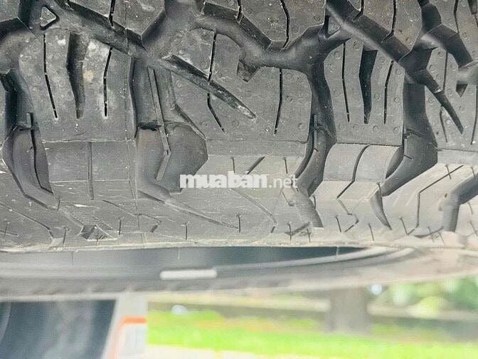 Ford Ranger 2022 Raptor nhập Thái Lan Xám Xi Măng