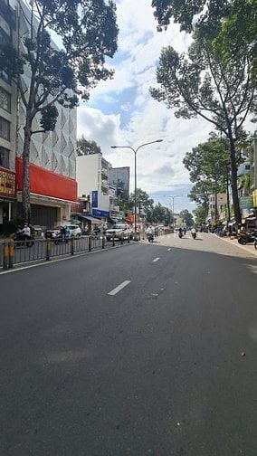  Cách Mạng Tháng 8 , P11, Q3, DT: 7m x 26m, 9 tầng giá 58 tỷ
