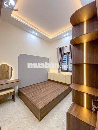 NHÀ LẦU GÓC 2 MẶT TIỀN TRỤC CHÍNH HẺM 160 TẦM VU