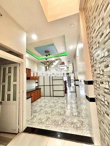 Nhà đẹp Hẻm 12m thông 303/ TÂN SƠN NHÌ 4x18m 4 Tấm