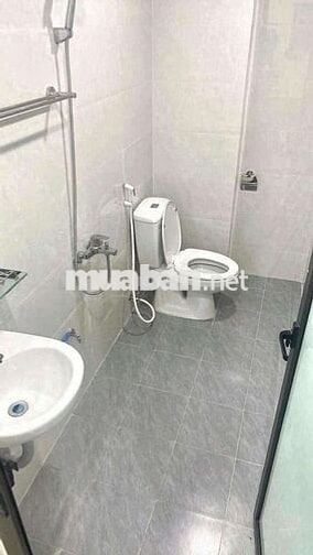 Chiến thắng văn quán hà Đông 32m, 5 tầng dân xây 10m ra phố ngõ thông