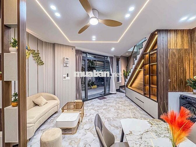 NHÀ LẦU 3 PN FULL NỘI THẤT HẺM 102 ĐƯỜNG LÊ ANH XUÂN
