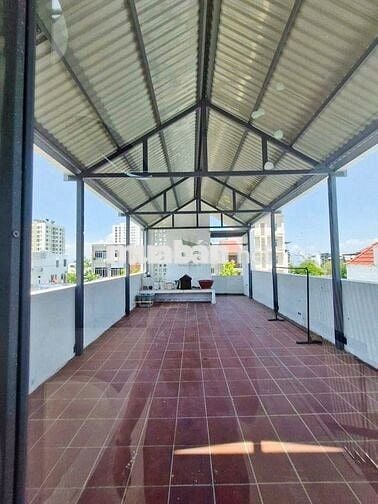 CHO THUÊ NHÀ Ở KINH DOANH 4 PN MẶT ĐƯỜNG CHÍNH KHU VCN PHƯỚC LONG
