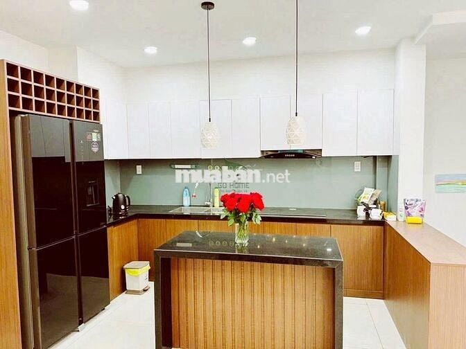 CHO THUÊ NHÀ Ở KINH DOANH 4 PN MẶT ĐƯỜNG CHÍNH KHU VCN PHƯỚC LONG