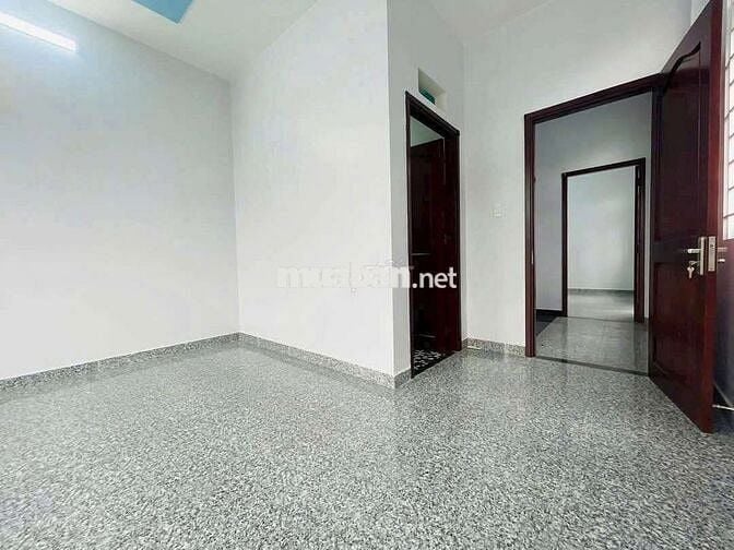 nhà chính chủ cần bán, mặt tiền thới an 35