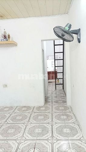 Cho thuê nhà riêng 2 tầng, có gác lửng tại Vương Thừa Vũ, Hà Nội