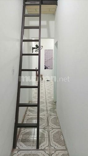 Cho thuê nhà riêng 2 tầng, có gác lửng tại Vương Thừa Vũ, Hà Nội