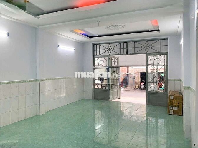 Nhà Kế Bên: Siêu Thị Aeon Tên Lửa. 5 x 15m ,1 Lầu