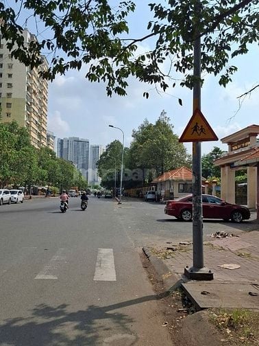 Bán đất đường 24B phường An Phú Quận 2 giá 36 tỷ