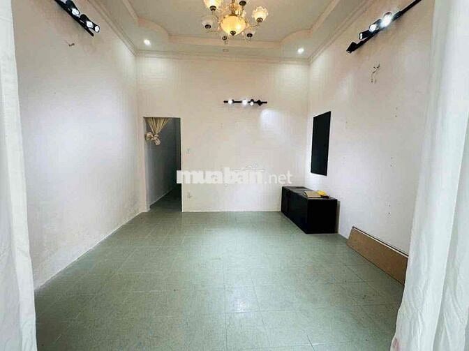 Nhà HXH Thông 1/ Nguyễn Văn Công (4x17m) 4PN 2WC 12tr