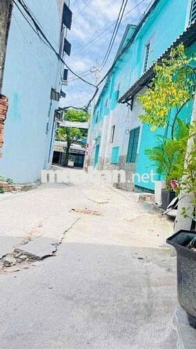 HẠ 200tr. GIÁ MỚI 2.4tỷ. NHÀ GÁC LỬNG ĐẸP Q12