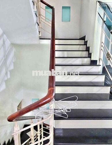 Nhà Đẹp(5x17m) Mã Lò 2Lầu+Sân Thượng 5PN 5VS Hẻm Xe Tải