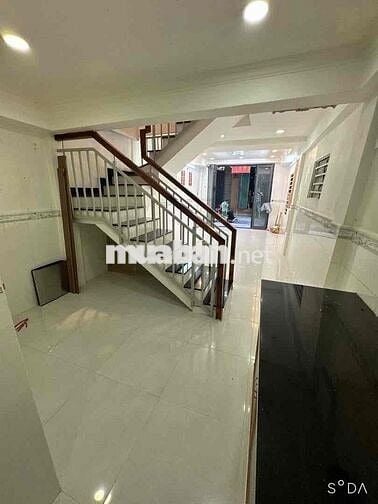 NHÀ MINH PHỤNG, QUẬN 11 , HẺM XE TẢI ĐẬU CỬA