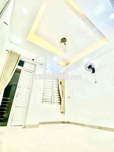 Nhà 1 trệt 3 lầu full nội thất 4PN 3WC, phù hợp gđ, sv ở, KDOL rất ok