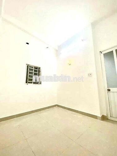 Nhà 1 trệt 3 lầu full nội thất 4PN 3WC, phù hợp gđ, sv ở, KDOL rất ok