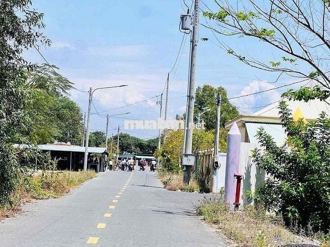 👉👉Đối diện Trường học, Công An thị trấn Phước Hải mới . CÁCH BÃI TẮM P