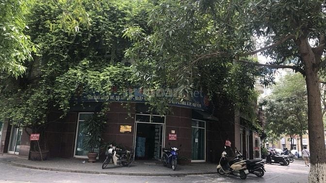 Cho thuê Nhà lô góc 2 mặt phố Trần Văn Lai - Đỗ Đình Thiện