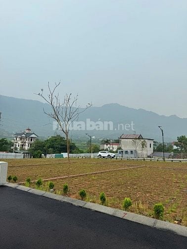 Bán đất mặt đường 446, ngay cạnh cổng sau kđt Xanh villas, đhqg, 5 tỷ