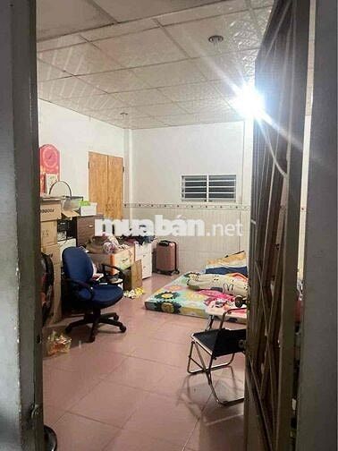 Nhà ngay trung tâm quận 11 tiện ích xung quanh đầy đủ