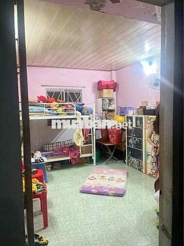 Nhà ngay trung tâm quận 11 tiện ích xung quanh đầy đủ