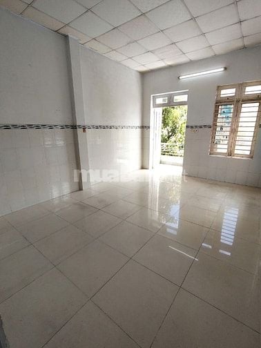 Nhà HXT ngay Hoàng Diệu 2, 1T1L 4pn 3wc. Ở gia đình + nhóm sv nữ