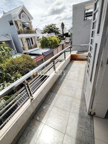 Nhà HXT ngay Hoàng Diệu 2, 1T1L 4pn 3wc. Ở gia đình + nhóm sv nữ