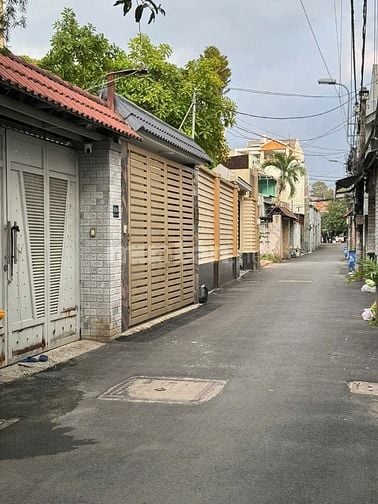 Nhà HXT ngay Hoàng Diệu 2, 1T1L 4pn 3wc. Ở gia đình + nhóm sv nữ