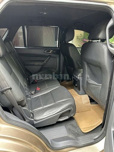 Xe ford everest titanium 2.2L 4x2