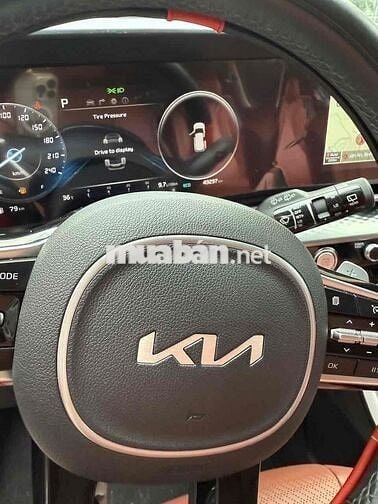 Kia Carnival 2022 Luxury 2.2D - 55000 km