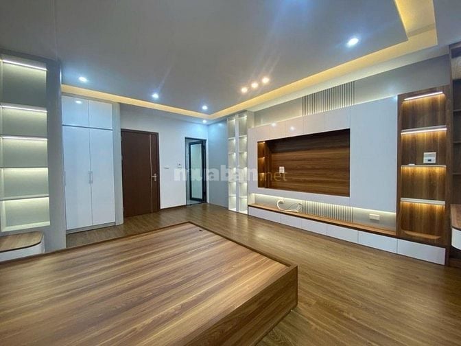 Nhà phố khương trung dt 30m rất hiếm còn xót lại,giá hợp lí 