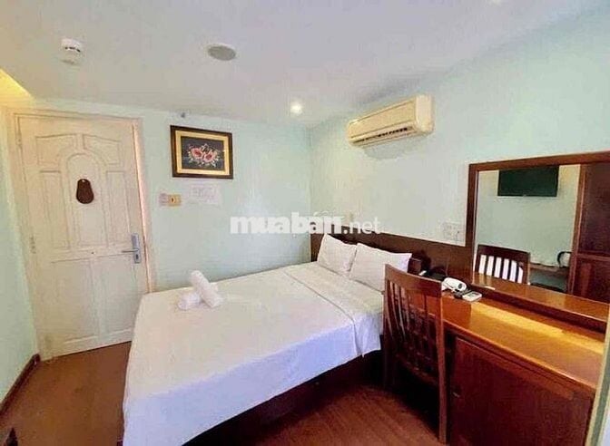 Bán Khách Sạn Hẻm Trần Phú Nha Trang Đầy Đủ Vào Vận Hành Ngay