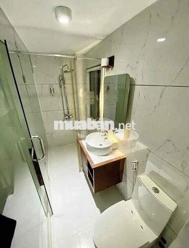 Bán Khách Sạn Hẻm Trần Phú Nha Trang Đầy Đủ Vào Vận Hành Ngay