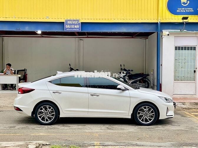Hyundai Elantra 2.0 Đặc Biệt 2021