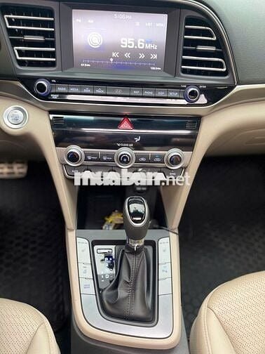 Hyundai Elantra 2.0 Đặc Biệt 2021