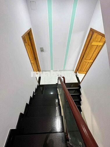 Nhà Đẹp Hẻm 1/37 Nguyễn Thế Truyện 4x20m 3 Tấm (5PN 6WC)