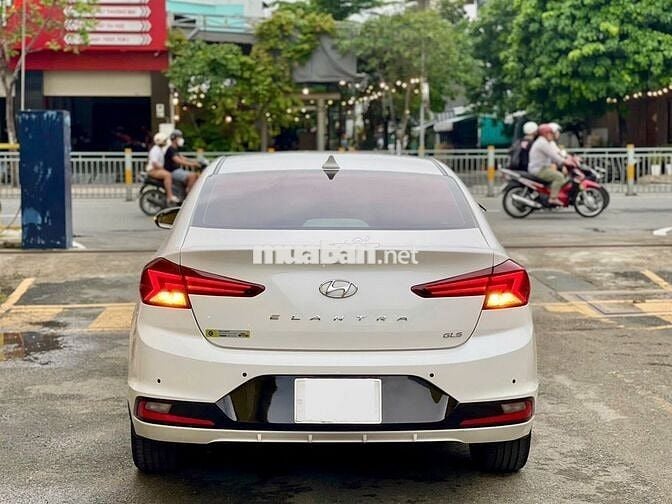 Hyundai Elantra 2.0 Đặc Biệt 2021