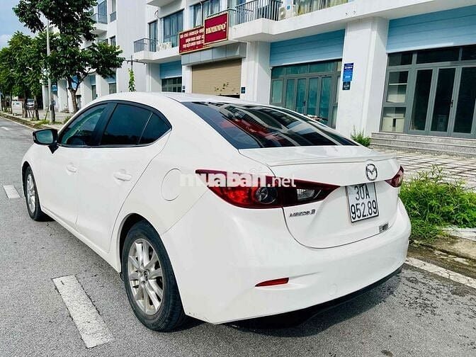 Mazda 3 2015 1.5 AT Sedan - 181043 km