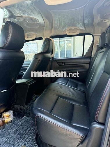 Toyota Hilux 2018 2.4E 4x2 AT - 115000 km