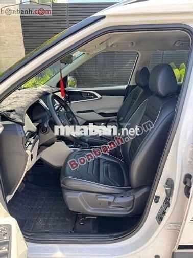 Kia Carens 1.5L IVT 2024