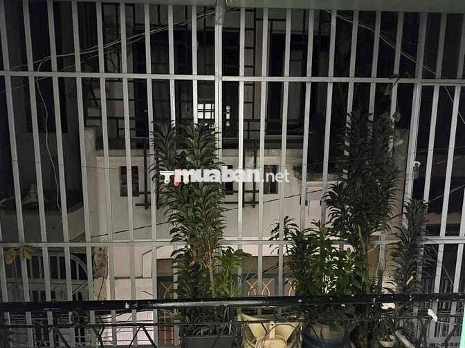Bán nhà Quang Trung, 45m2, 2 Tầng, 2PN, hẻm ÔTÔ nhựa 4m, nhà đẹp , TL