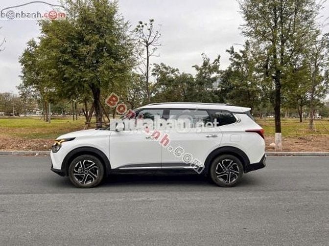 Kia Carens 1.5L IVT 2024