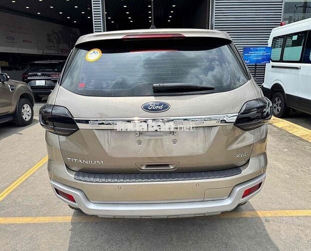 Cần bán Ford Everest 2020 Titanium 2.0L AT