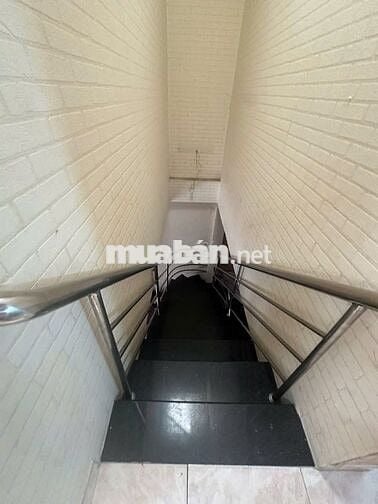 Cho thuê nhà hxt năm châu p11 tân bình 5m x 10m 1 lầu. 2p 2wc