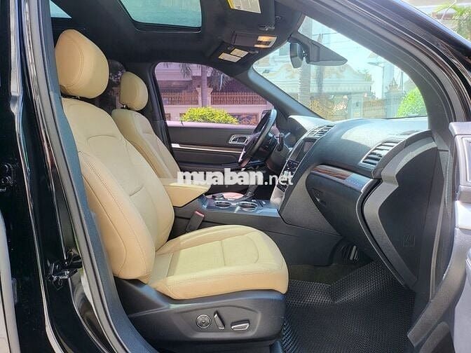 Ford Explorer Limited 4x4 Captain Seat 6 chổ MỸ