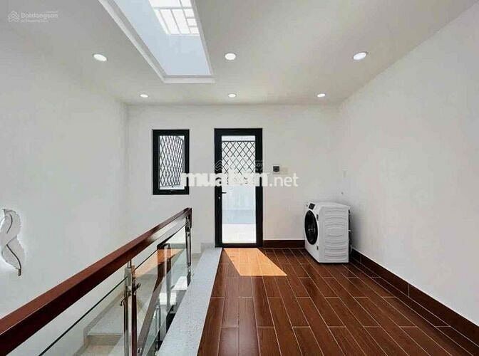 Bán nhà đang cho thuê 17tr/th Nguyễn Hiền, Quận 3. Giá 5,86Tỷ/ 4,5x10m