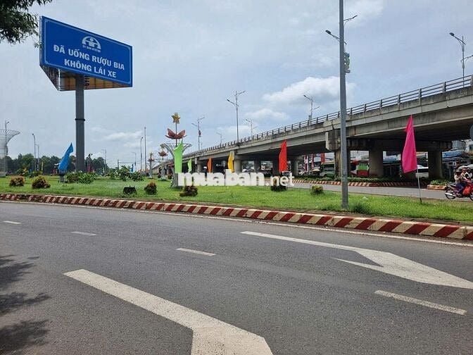 12 nềm Fo thuộc xã Dầu Giây với diện tích 170m2