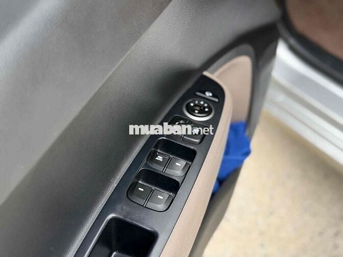 Hyundai Grand i10 2018 Sedan 1.2 MT - 123456 km