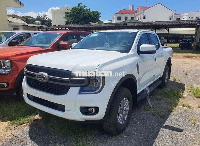 Ford Ranger siêu ưu đãi giảm giá sở hữu chỉ 2xx